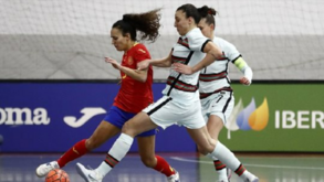 Seleção feminina perde particular com Espanha pela margem mínima 