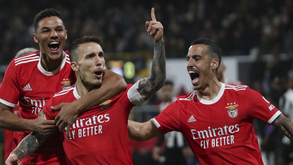 Para marcar livres a bola é de Grimaldo