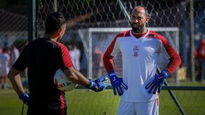 Marcos Díaz para a baliza do Santa Clara
