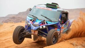 Ricardo Porém vence etapa do Dakar em protótipos ligeiros