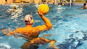 «Queres que te empreste os meus óculos?»