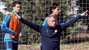 Foi treinado por Mourinho e não poupa elogios: «É honesto, direto e faz de tudo para vencer»