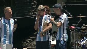 Palacios elogia qualidades do amigo Enzo