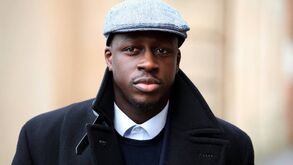 Benjamin Mendy ilibado de seis acusações de violação e uma de agressão sexual 