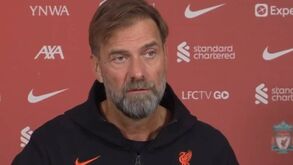 Klopp irrita-se com jornalista: «Tenho 6 mil conferências no Liverpool e tu estiveste em 5.999 delas»