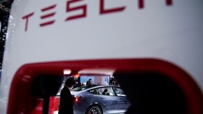 Tesla corta preços em Portugal: Model 3 desce 10 mil euros e Model Y cai 4 mil euros