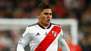 Quintero responde a jornalista: «Já fui atrás do dinheiro, agora vou estar no meu país. O amor não se compra»