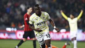 Fenerbahçe de Jorge Jesus bate Gaziantep com bis de Enner Valencia