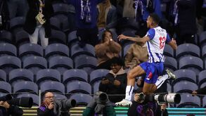 A crónica do FC Porto-Famalicão, 4-1: entrada com fogo reacende a chama