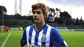 Recordista Rodrigo Mora via o Real Madrid Castilla durante horas na TV e depois desafiava a avó para jogar