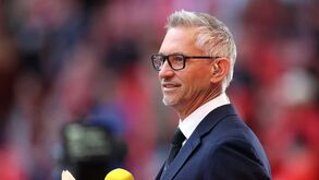 Áudio pornográfico interrompeu emissão da BBC quando Lineker e Shearer estavam em direto