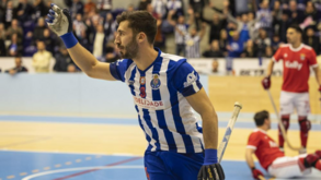 Ânimos quentes no final do FC Porto-Benfica em hóquei em patins