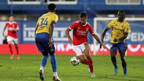 Cláusula atrasa saída de Henrique Araújo