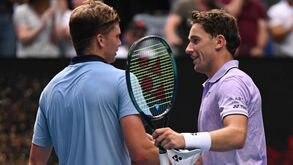 Jenson Brooksby afasta número três mundial no Open da Austrália