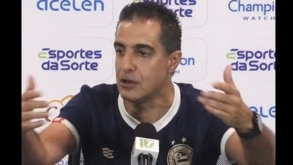Renato Paiva empolgado com adeptos do Bahia: «Nos últimos 20 minutos entraram verdadeiramente em campo»