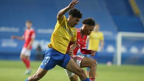 Benfica-Estoril abre fase decisiva