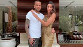 Mulher de Dani Alves deixa mensagem nas redes sociais após detenção do jogador