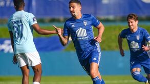 Amora-Belenenses, 2-1: Com unhas e dentes