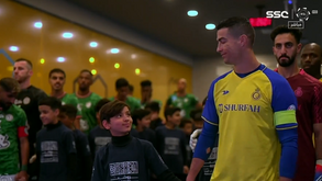 O momento de Cristiano Ronaldo com criança que delicia os adeptos do Al Nassr