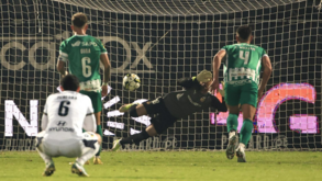 A crónica do Famalicão-Rio Ave, 0-0: Mais juntinhos do que no mapa