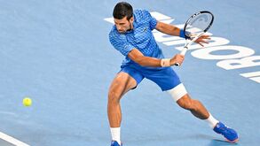 Djokovic segue para os 'oitavos' depois de uma 