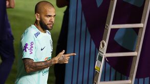 Dani Alves transportado para outra prisão em Espanha: os motivos para a mudança
