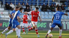 Paredes triunfa mas sofre