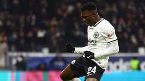 Aurélio Buta volta com tudo
