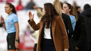 Treinadora do Sporting suspensa por 8 dias: falha dérbi com o Benfica