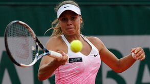 Magda Linette vence Karolina Pliskova e está nas meias-finais do Open da Austrália