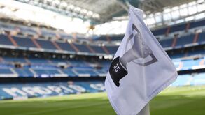 «Absolutamente falso»: Real Madrid garante que não proibiu camisolas do Atlético no Santiago Bernabéu
