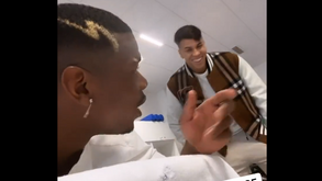 Pogba volta a surpreender ao falar português: «Sim, eu falo português, pai!»
