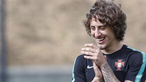 «Sentámo-nos à mesa e decidimos que era o melhor»: irmão aplaude mudança de Fábio Silva para o PSV
