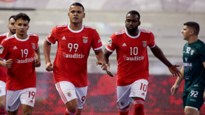 Benfica bate Leões de Porto Salvo e garante apuramento na Taça da Liga