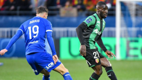 Lens tropeça em casa do Troyes e pode perder terreno para o PSG