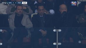 Frederico Varandas e Pinto da Costa na tribuna com Pedro Proença pelo meio