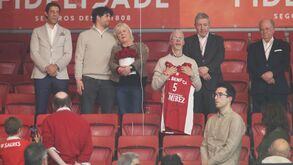 Homenagem emotiva a Henrique Vieira na Luz