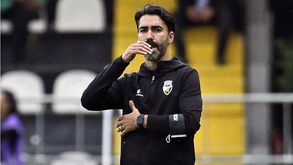 Vasco Faísca de saída do Farense