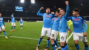 Nápoles-Roma, 2-1: almofada gigante