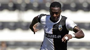 Farense rescinde com Harramiz
