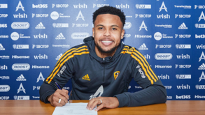Juventus empresta médio Weston McKennie ao Leeds
