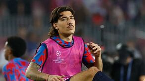 Bellerín chega cedido e Sporting fica com opção 