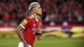 Notícia Record: Enzo falha jogo com o Arouca mas está cada vez mais perto de ficar