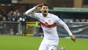 Gil Dias marca golaço na estreia pelo Estugarda