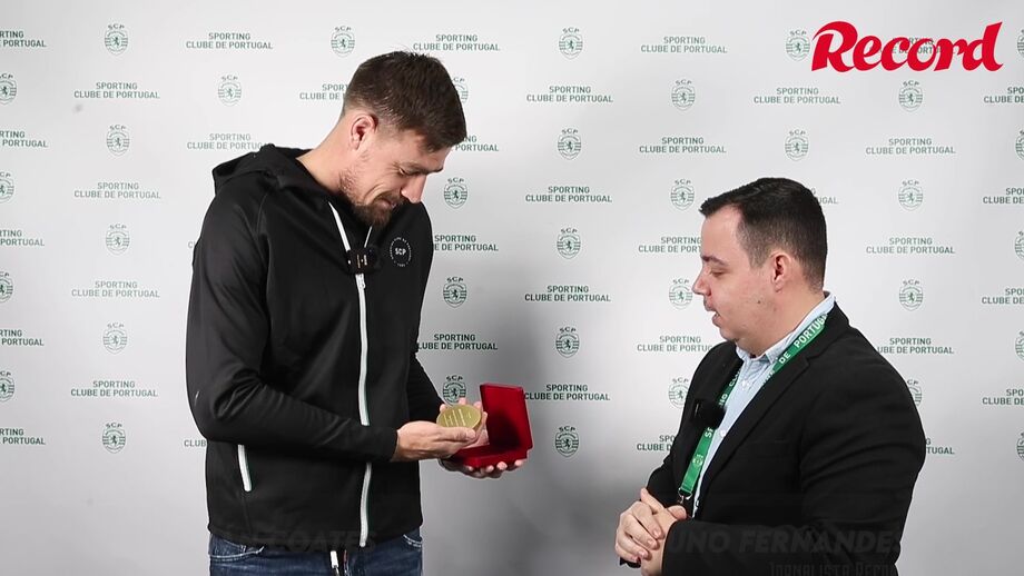 Uruguaio é o quarto jogador do Sporting agraciado com esta distinção