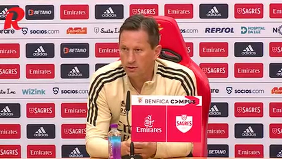 Treinador do Benfica diz esperar que os juizes "consigam gerir bem" o dérbi na Luz