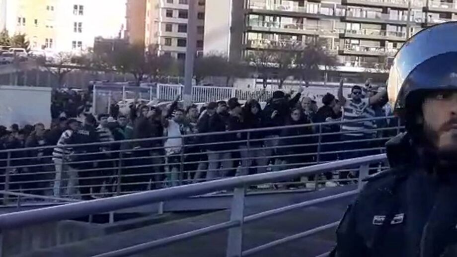 Cerca de três mil adeptos leoninos vão assistir ao dérbi no recinto do Benfica
