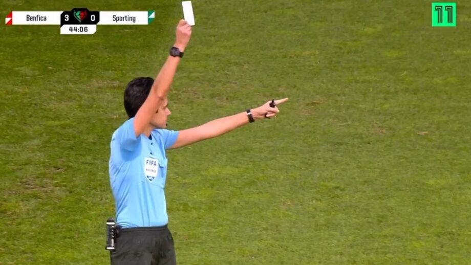 Assistiram adepto nas bancadas da Luz