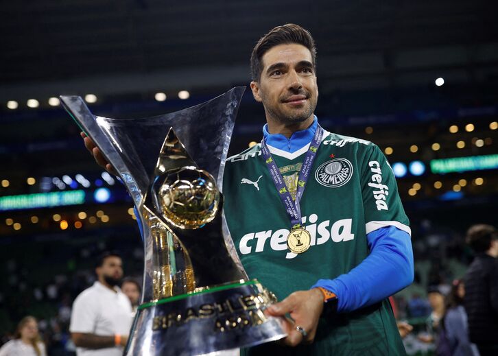 9. Abel Ferreira (Portugal), Palmeiras - 5 pontos.