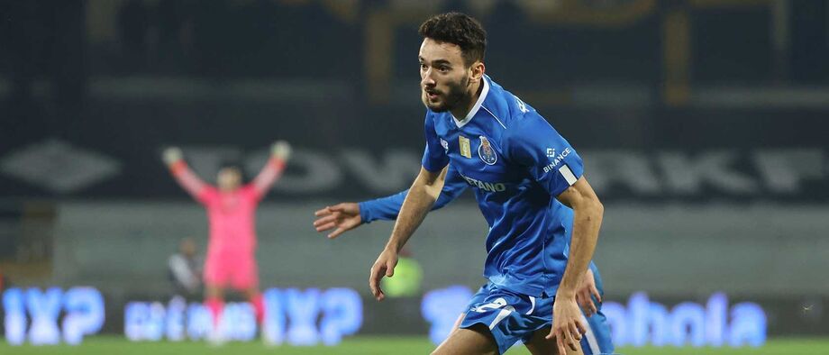 A crónica do V. Guimarães-FC Porto, 0-1: brilho no olhar e faca nos dentes